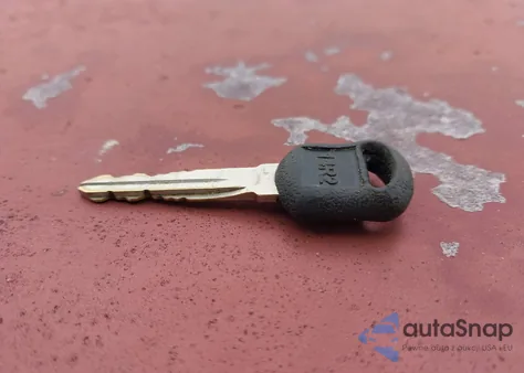 1998 Chevrolet K1500 Fleetside from USA, damaged, VIN 1GCEK19R1WE136110